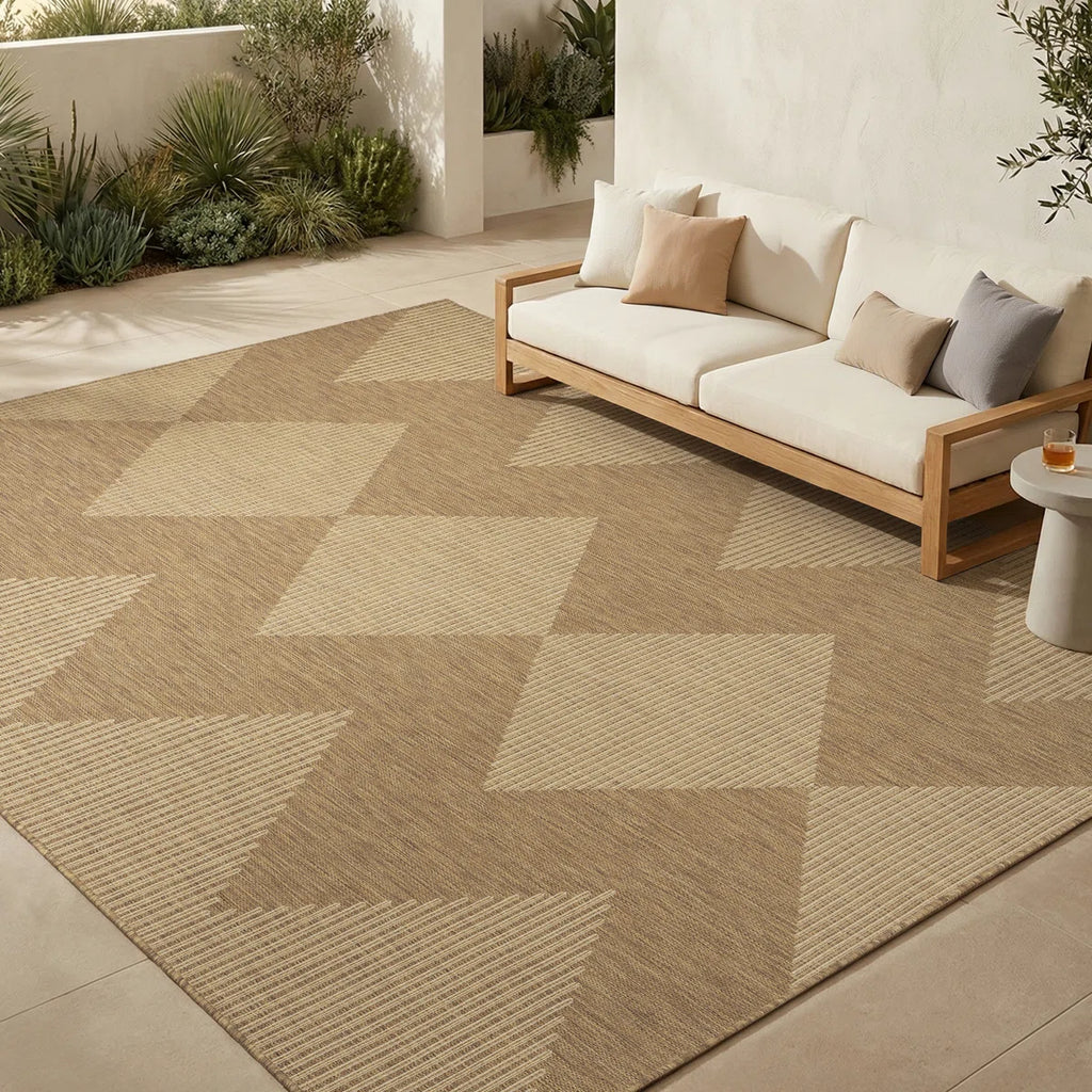 Modern Geometric UV-resistant Indoor / Outdoor Area Rug in Brown/Beige